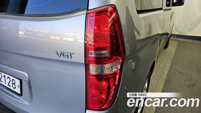 Hyundai Starex 2015 — photo 9