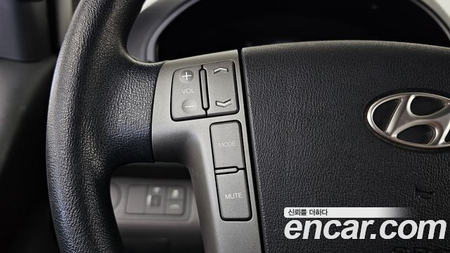 Hyundai Starex 2015 — photo 28