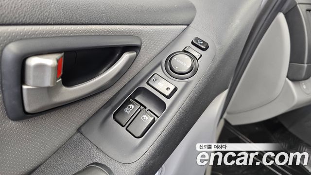 Hyundai Starex 2015 — photo 34