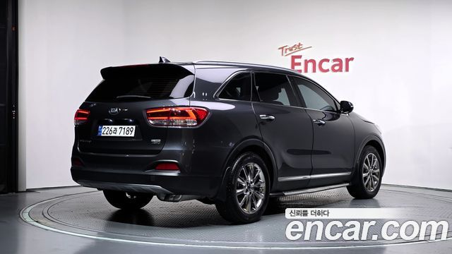 Kia Sorento 2015 — photo 2