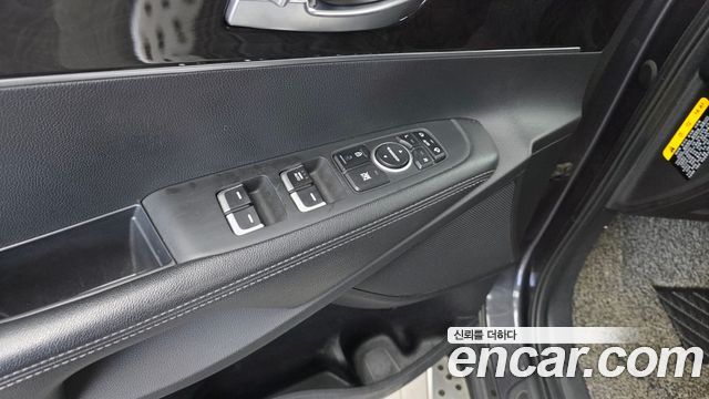 Kia Sorento 2015 — photo 28
