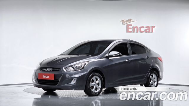 Hyundai Accent 2013 — photo 1