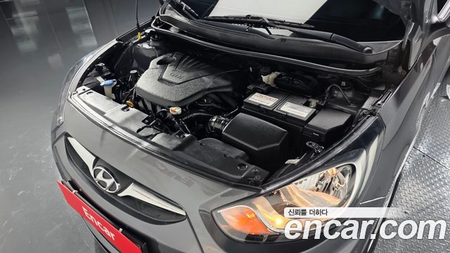 Hyundai Accent 2013 — photo 6