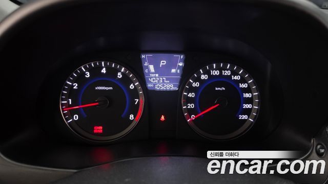 Hyundai Accent 2013 — photo 8