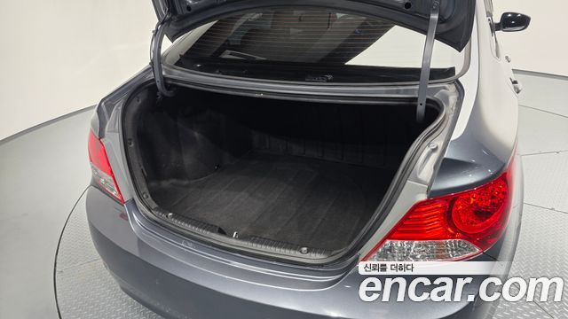 Hyundai Accent 2013 — photo 20