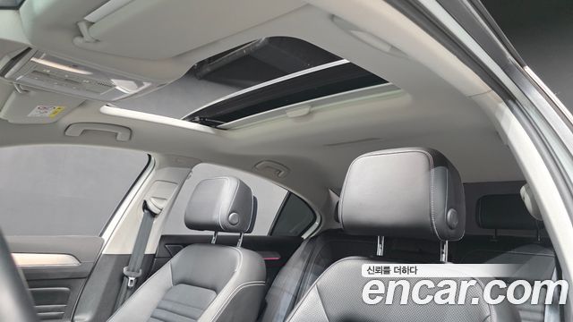 Volkswagen Passat 2021 — photo 24