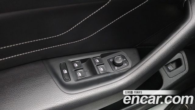 Volkswagen Passat 2021 — photo 27