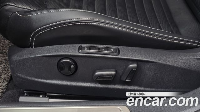 Volkswagen Passat 2021 — photo 28