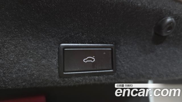 Volkswagen Passat 2021 — photo 32