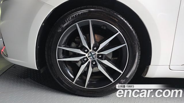 Kia K7 2017 — photo 5