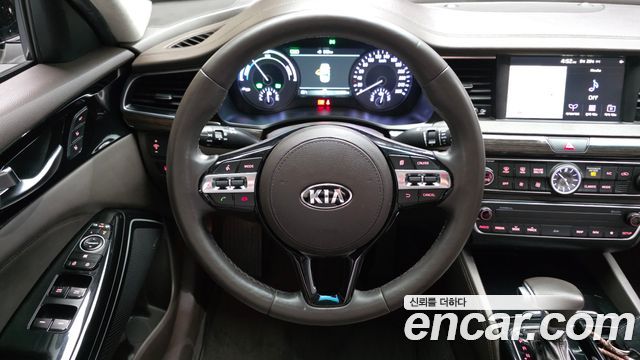 Kia K7 2017 — photo 19