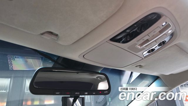Kia K7 2017 — photo 22