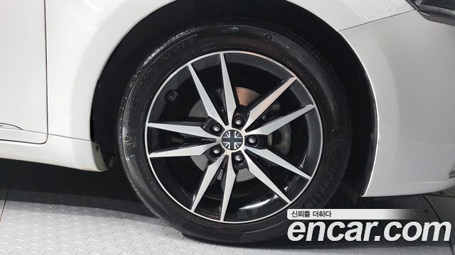 Kia K7 2017 — photo 7