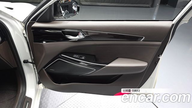 Kia K7 2017 — photo 14