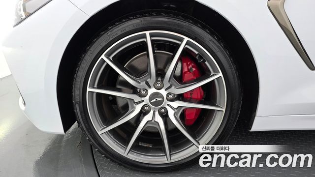 Genesis G70 2018 — photo 5