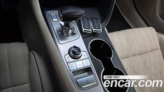 Genesis G70 2018 — photo 9