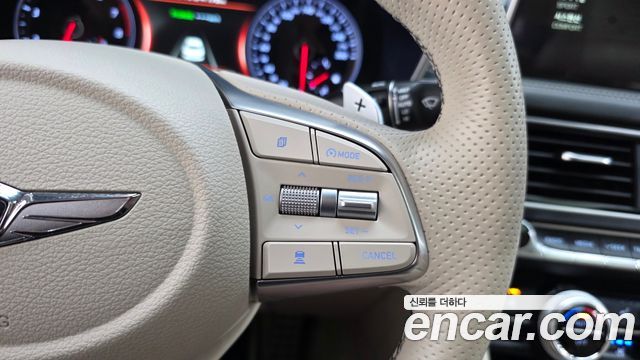 Genesis G70 2018 — photo 15