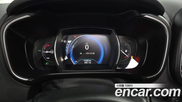 Renault Korea QM6 2021 — photo 11