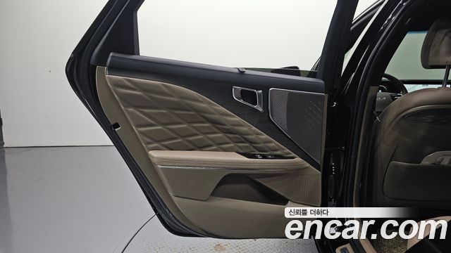 Kia K8 2023 — photo 15