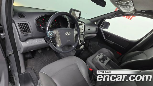 Hyundai Starex 2015 — photo 10