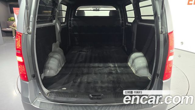 Hyundai Starex 2015 — photo 26