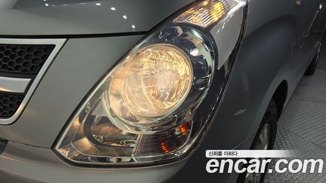 Hyundai Starex 2015 — photo 8
