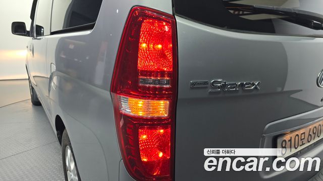 Hyundai Starex 2015 — photo 9