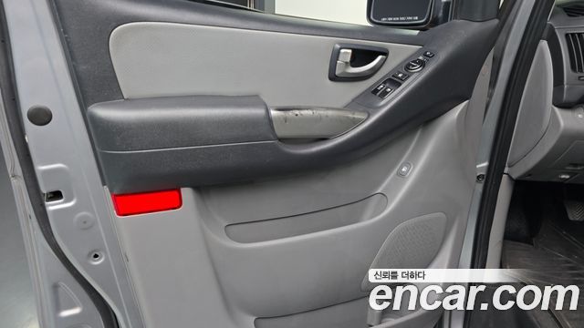 Hyundai Starex 2015 — photo 14
