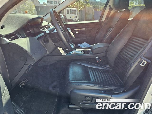 Land Rover Discovery Sport 2020 — photo 10