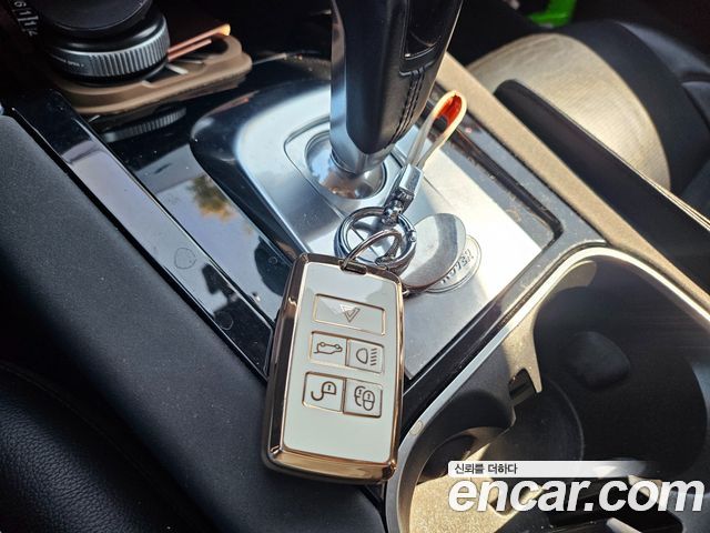 Land Rover Discovery Sport 2020 — photo 19