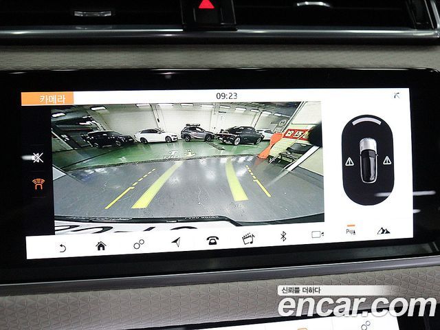 Land Rover Range Rover Velar 2018 — photo 8