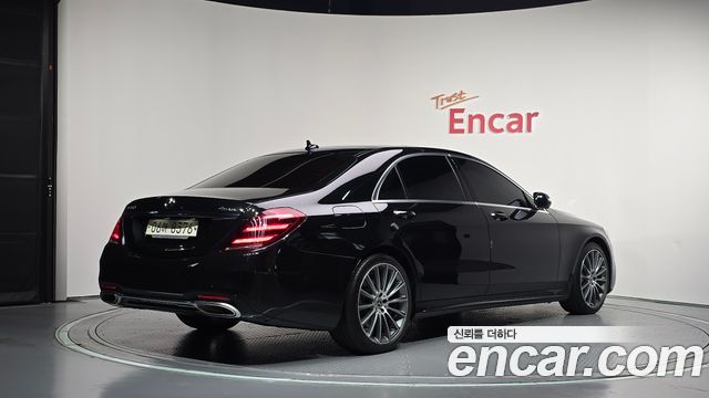 Mercedes-Benz S-Class 2018 — photo 2