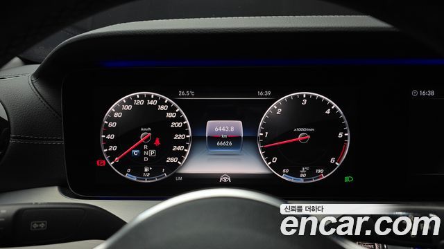 Mercedes-Benz CLS-Class 2019 — photo 11