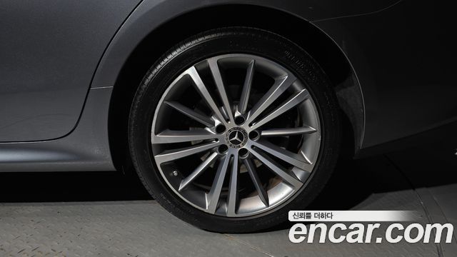 Mercedes-Benz CLS-Class 2019 — photo 7