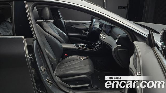 Mercedes-Benz CLS-Class 2019 — photo 16