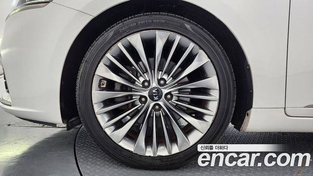 Kia K7 2018 — photo 5