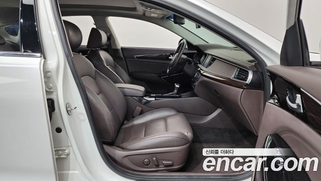 Kia K7 2018 — photo 16