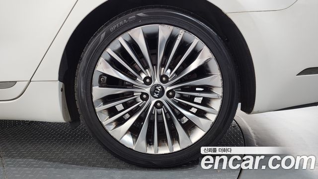 Kia K7 2018 — photo 7