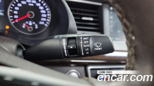 Kia K7 2018 — photo 30