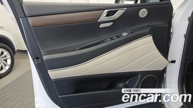 Genesis GV80 2021 — photo 14