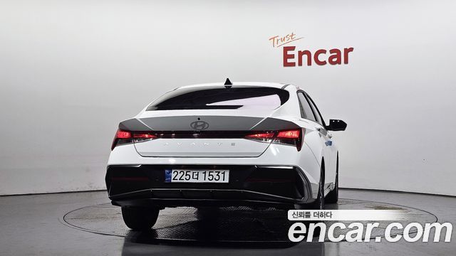 Hyundai AVANTE 2026 — photo 4