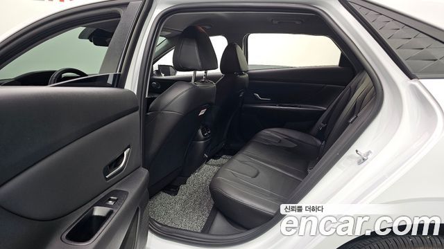 Hyundai AVANTE 2026 — photo 18