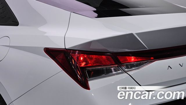 Hyundai AVANTE 2026 — photo 9