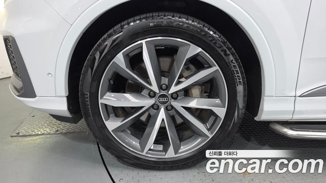 Audi Q7 2022 — photo 5