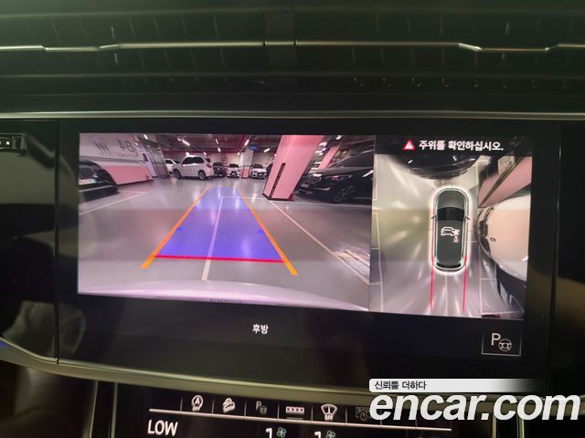 Audi Q7 2022 — photo 17
