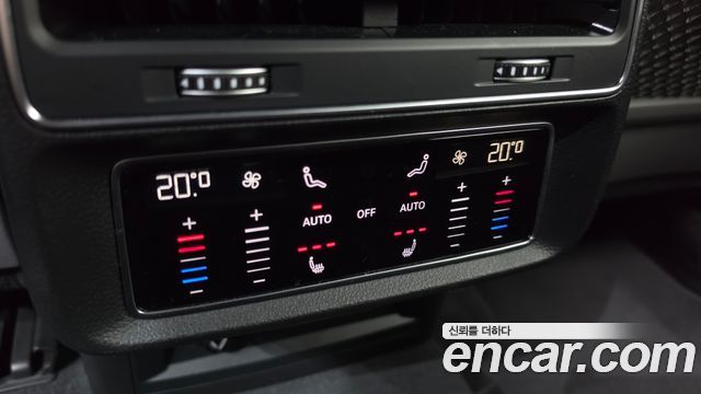 Audi Q7 2022 — photo 21