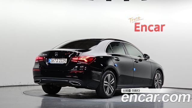 Mercedes-Benz A-Class 2021 — photo 2
