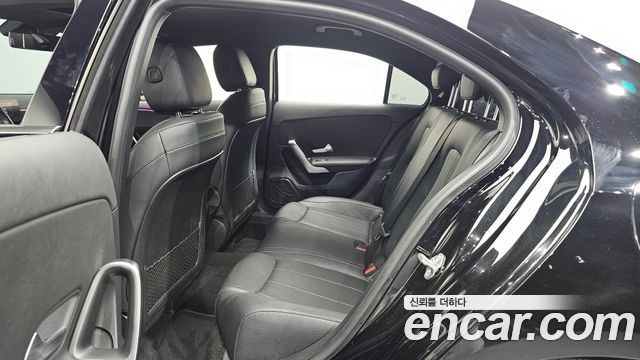 Mercedes-Benz A-Class 2021 — photo 18