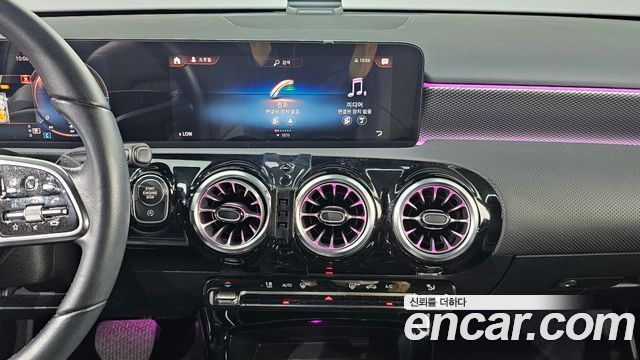 Mercedes-Benz A-Class 2021 — photo 19