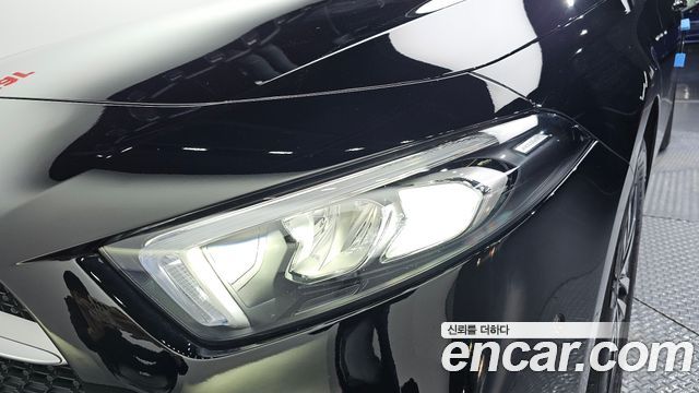 Mercedes-Benz A-Class 2021 — photo 8